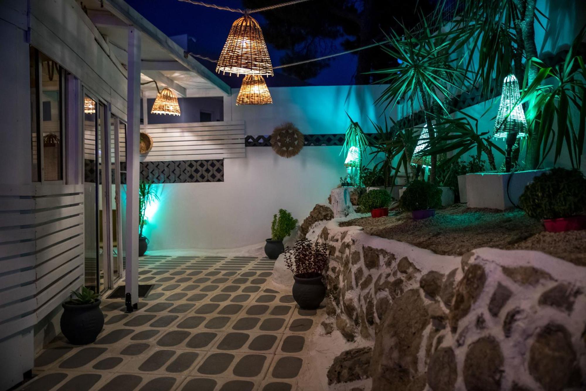 Casa Mikele By Sarikas - Sea Side Suites And Studios -Adults Only Faliraki Buitenkant foto